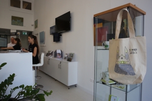 Elegáns jegyirodában várja a vásárlókat a Szegedi Szabadtéri